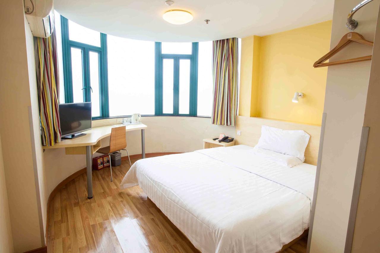 7Days Inn Dalian Harbour Square Ferry Terminal Екстер'єр фото