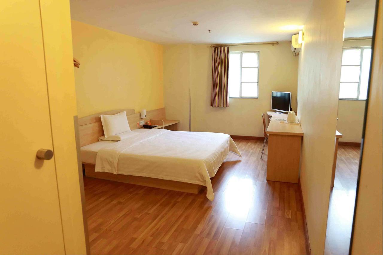 7Days Inn Dalian Harbour Square Ferry Terminal Екстер'єр фото